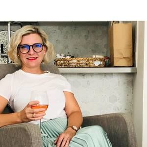 Meet your Posher, Caroline